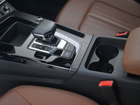 Used 2023 Audi Q5 2.0T Premium image 20