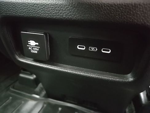 Used 2024 Honda Pilot Elite image 95