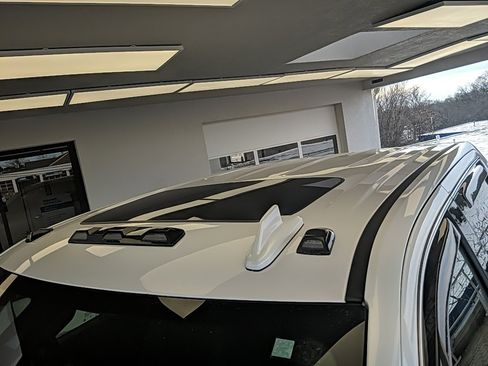 Used 2023 GMC Sierra 3500 Denali w/ Denali Ultimate Package image 14