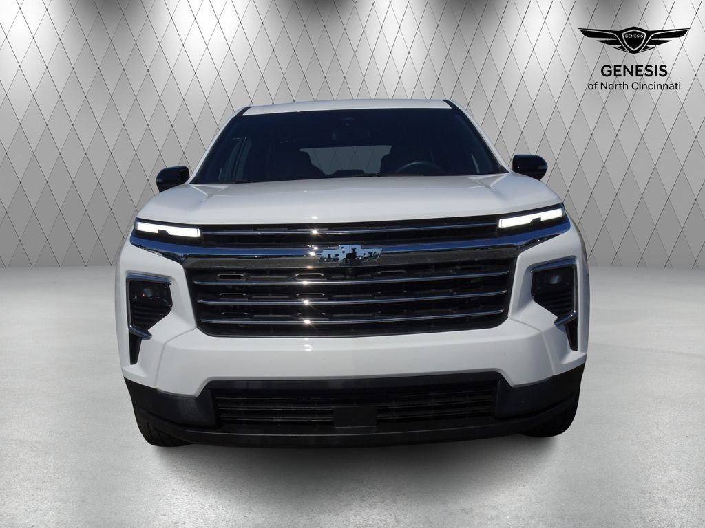 Used 2024 Chevrolet Traverse LT FWD image 8