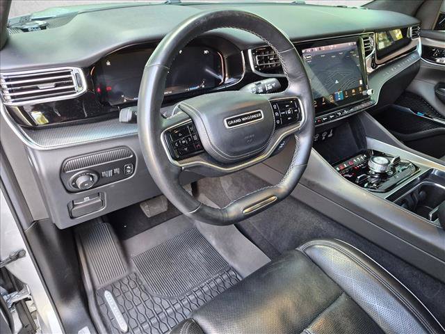 Used 2022 Jeep Grand Wagoneer Series II AWD/4WD image 3