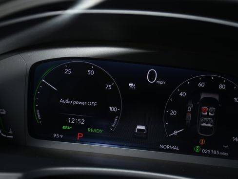 Used 2025 Honda Civic Sport Touring image 14
