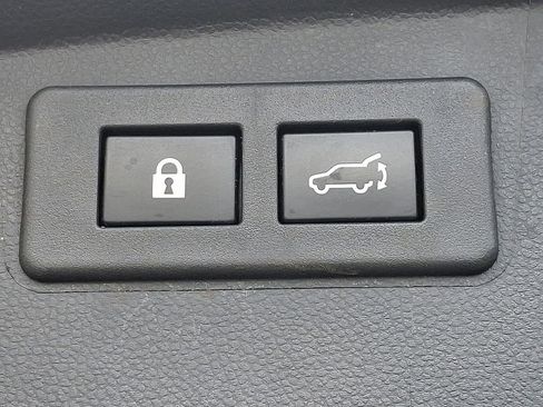 Used 2022 Subaru Outback Limited image 29