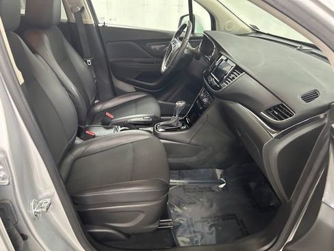 Used 2022 Buick Encore Preferred w/ Safety Package AWD/4WD image 13