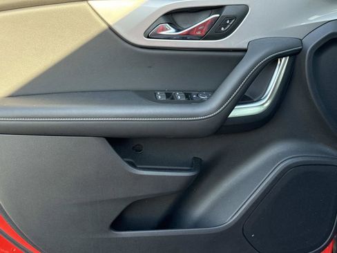 New 2025 Chevrolet Blazer LT w/ Driver Confidence Package image 8