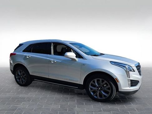 Used 2019 Cadillac XT5 Luxury FWD image 3