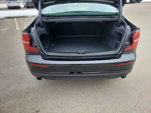 Used 2019 Volvo S60 T6 Momentum w/ Premium Package image 16