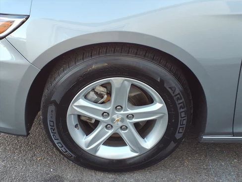 Used 2024 Chevrolet Malibu LT FWD image 8