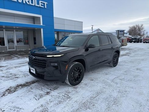 New 2026 Chevrolet Traverse LT w/ Midnight/Sport Edition image 2