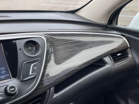 Used 2017 Buick Envision Essence AWD/4WD image 25