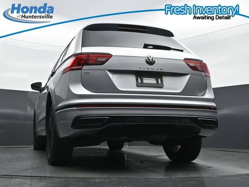 Used 2022 Volkswagen Tiguan SE R-Line FWD image 33