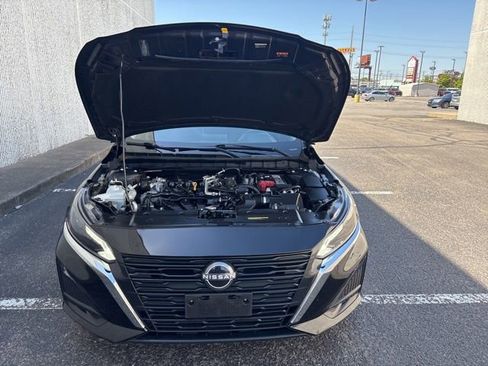 Used 2025 Nissan Altima 2.5 SV FWD image 30