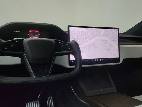 Used 2024 Tesla Model X AWD/4WD image 85