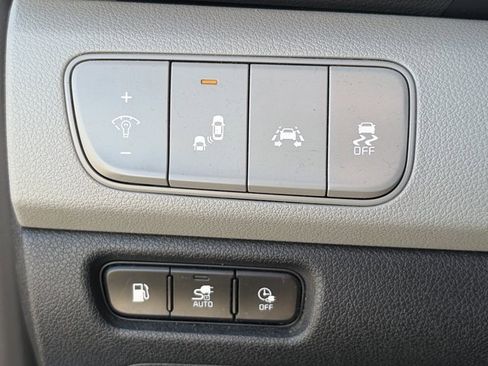 Used 2019 Kia Niro EX Premium image 15