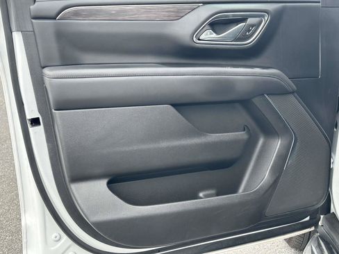 Used 2024 Chevrolet Tahoe LS AWD/4WD image 16