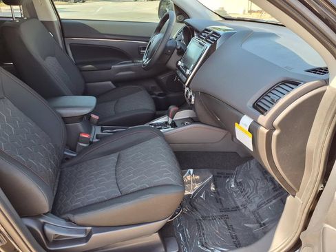 New 2026 Mitsubishi Outlander Sport LE AWD/4WD image 9