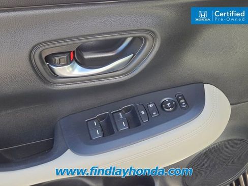 Certified 2025 Honda HR-V LX image 24
