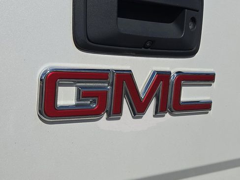 Used 2016 GMC Sierra 1500 Denali w/ Denali Ultimate Package image 28