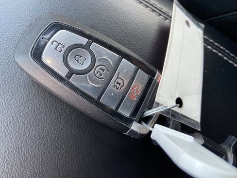 Used 2023 Ford Explorer Limited image 44