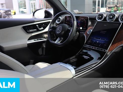 Used 2025 Mercedes-Benz GLC 300 4MATIC w/ AMG Line image 23
