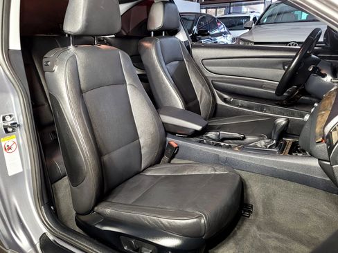 Used 2009 BMW 128i Coupe image 17