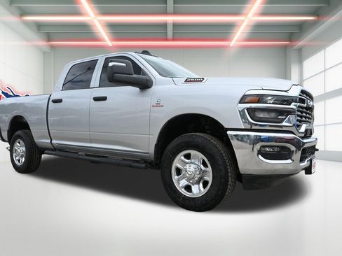 New 2026 RAM 2500 Tradesman AWD/4WD image 4