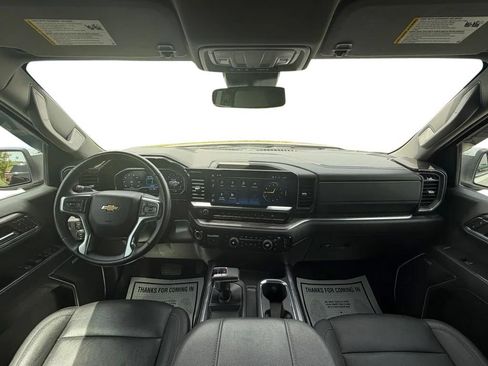 Used 2023 Chevrolet Silverado 1500 LTZ AWD/4WD image 10