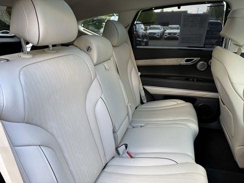 Used 2024 Genesis GV80 3.5T w/ Advanced Package image 16