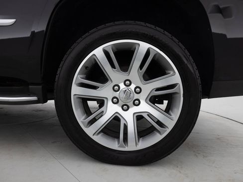 Used 2016 Cadillac Escalade Luxury AWD/4WD image 20