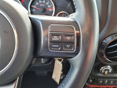 Certified 2018 Jeep Wrangler Rubicon image 33