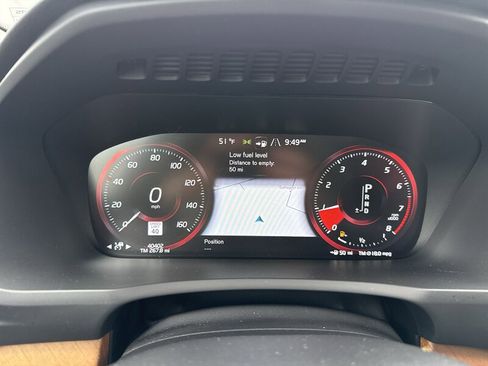 Used 2021 Volvo XC90 T6 Momentum w/ Climate Package image 11