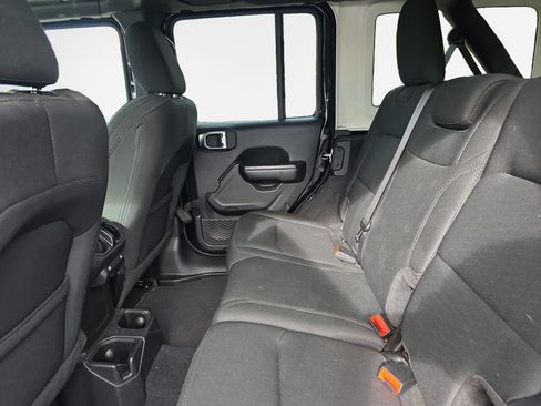 Used 2019 Jeep Wrangler Unlimited Sport S AWD/4WD image 22
