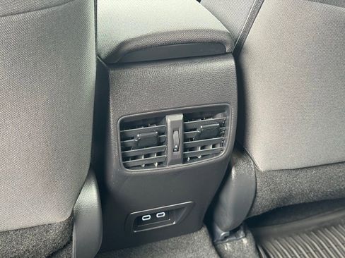 Certified 2025 Toyota Corolla Cross AWD Hybrid image 17