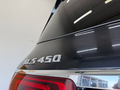 Used 2021 Mercedes-Benz GLS 450 4MATIC image 44