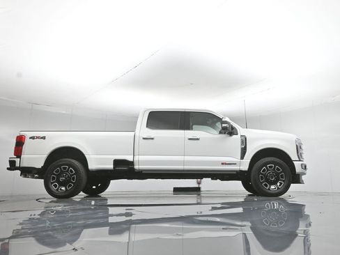 Used 2024 Ford F250 Platinum AWD/4WD image 49