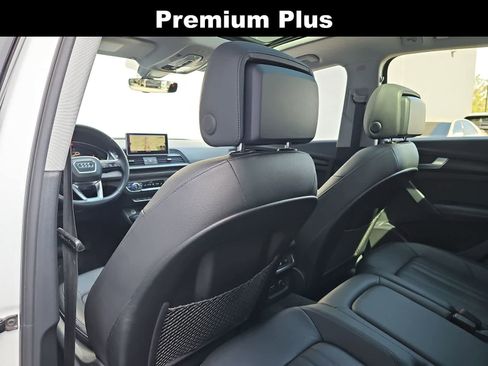 Used 2020 Audi Q5 2.0T Premium Plus w/ Premium Plus Package AWD/4WD image 16