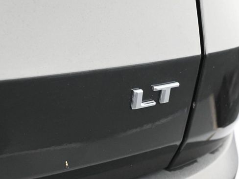Used 2024 Chevrolet Traverse LT FWD image 39