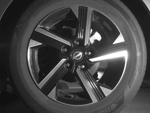 Used 2025 Nissan Sentra SV image 14