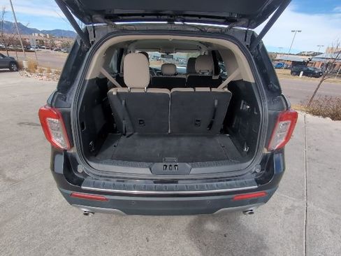 Used 2023 Ford Explorer Limited AWD/4WD image 31