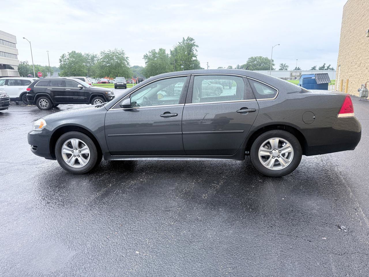 Used 2016 Chevrolet Impala Limited LS FWD image 2