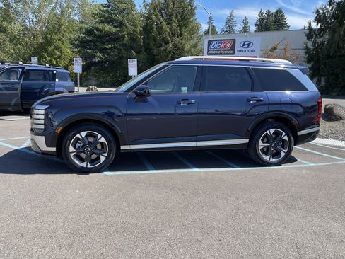 Certified 2026 Hyundai Palisade Limited AWD/4WD image 2