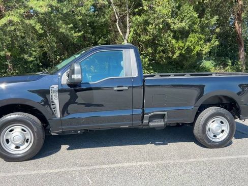 Used 2024 Ford F350 XL w/ Camper Package image 33