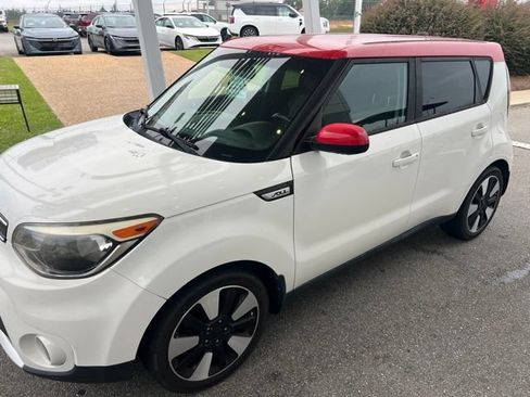 Used 2017 Kia Soul + w/ Designer's Package FWD image 1