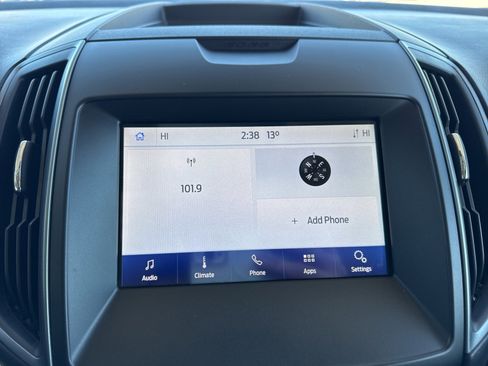 Certified 2020 Ford Edge SE image 29