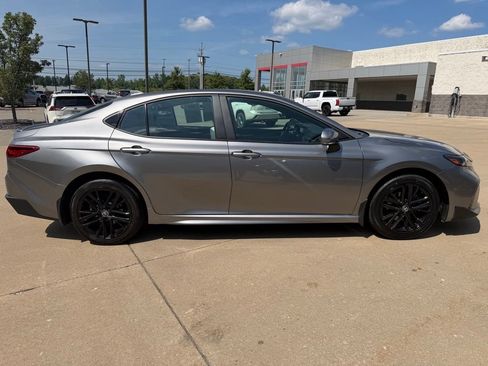 Certified 2025 Toyota Camry SE AWD/4WD image 6
