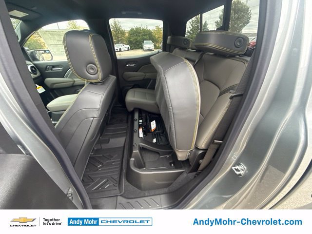 New 2026 Chevrolet Colorado ZR2 w/ Technology Package AWD/4WD image 37