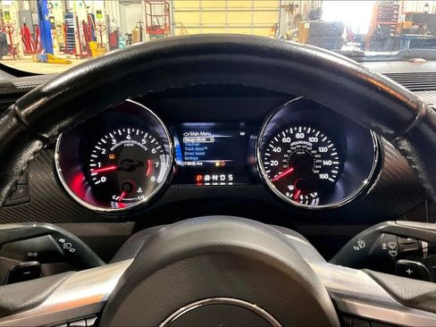Used 2016 Ford Mustang V6 w/ Equipment Group 051A image 16