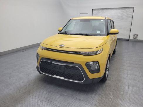 Used 2020 Kia Soul LX image 15