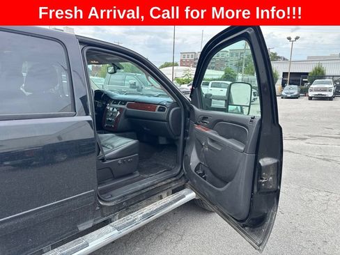 Used 2011 Chevrolet Silverado 2500 LTZ w/ LTZ Plus Package AWD/4WD image 25