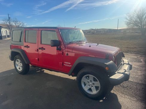 Used 2011 Jeep Wrangler Unlimited Sport image 5